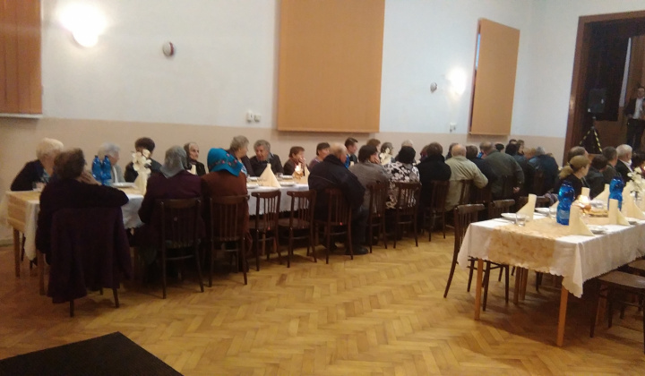 Posedenie z dôchodcami